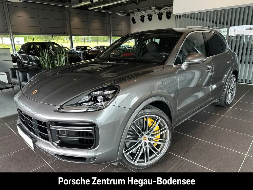 Photo 1 : Porsche Cayenne 2019 Essence