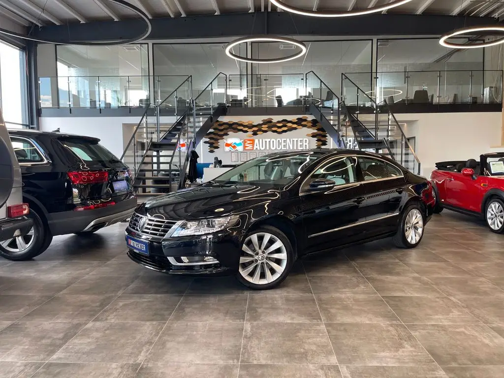 Photo 1 : Volkswagen Passat 2018 Diesel