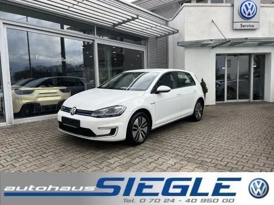 Photo 1 : Volkswagen Golf 2018 Non renseigné