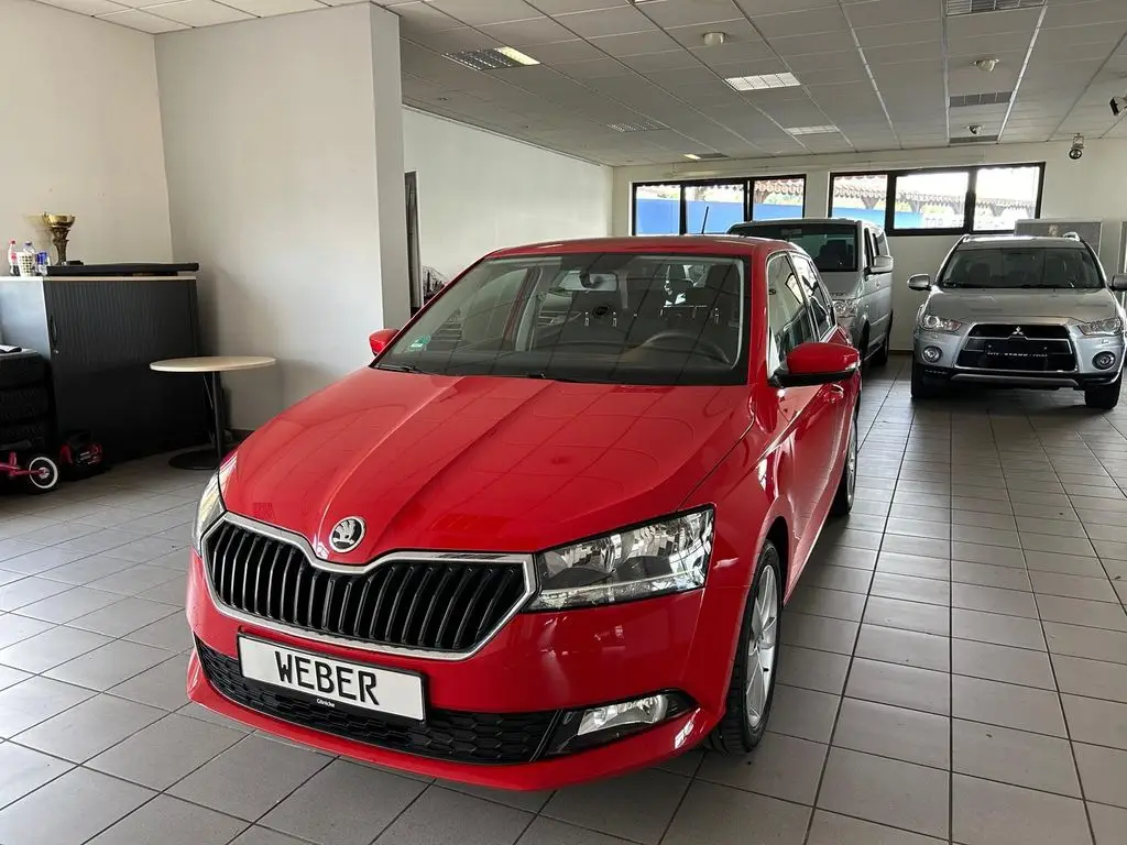 Photo 1 : Skoda Fabia 2019 Essence