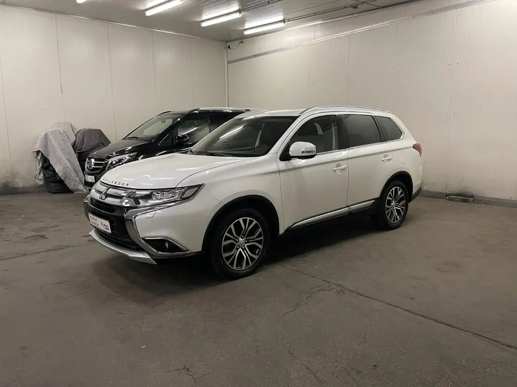 Photo 1 : Mitsubishi Outlander 2018 Diesel