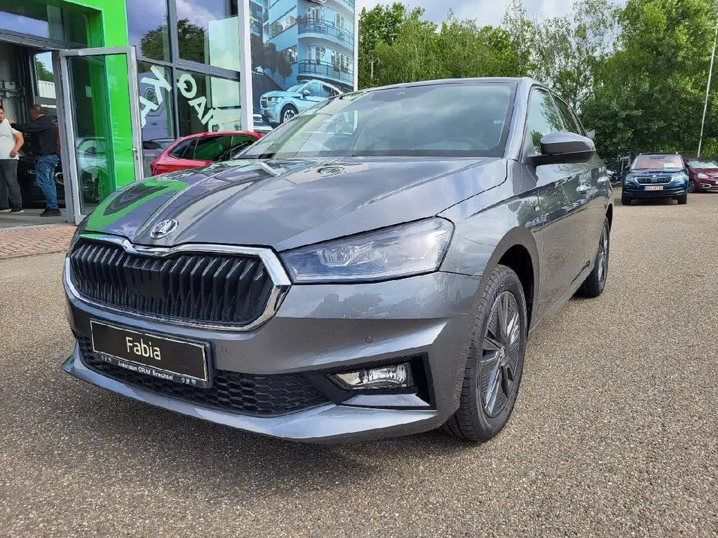 Photo 1 : Skoda Fabia 2024 Petrol