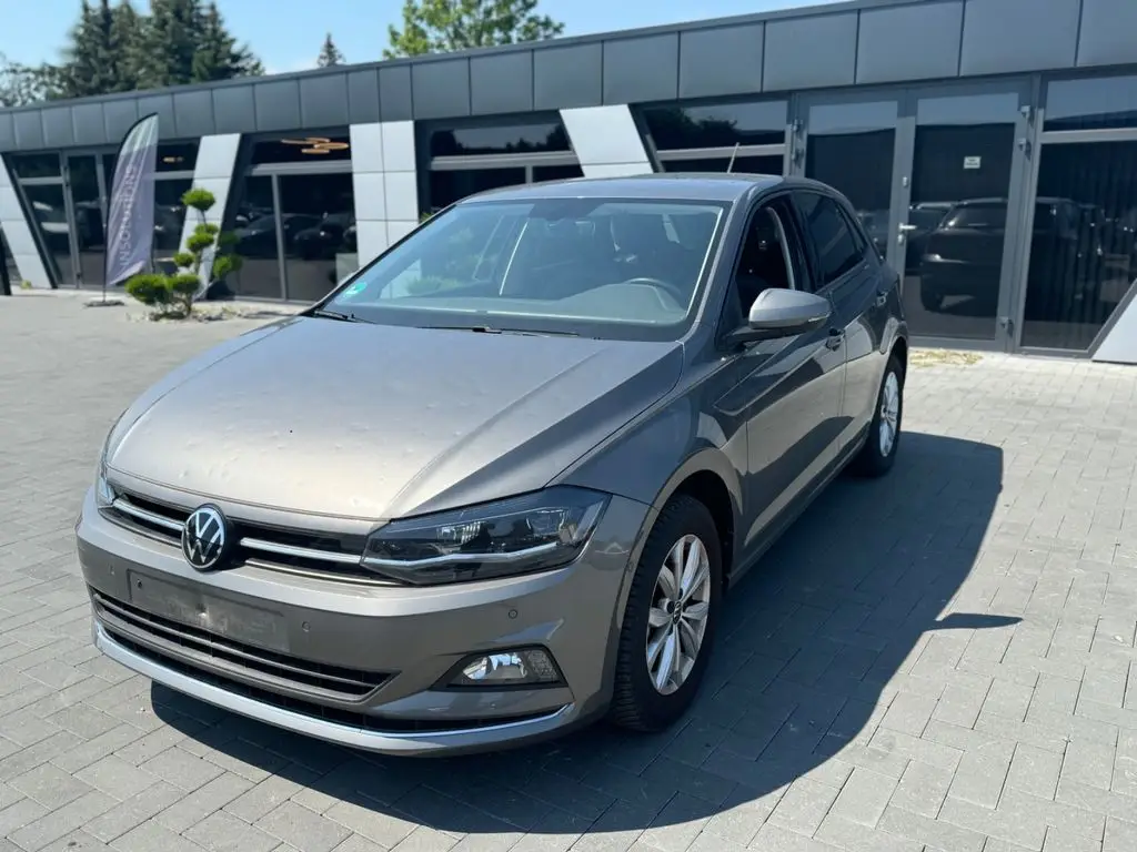 Photo 1 : Volkswagen Polo 2020 Petrol