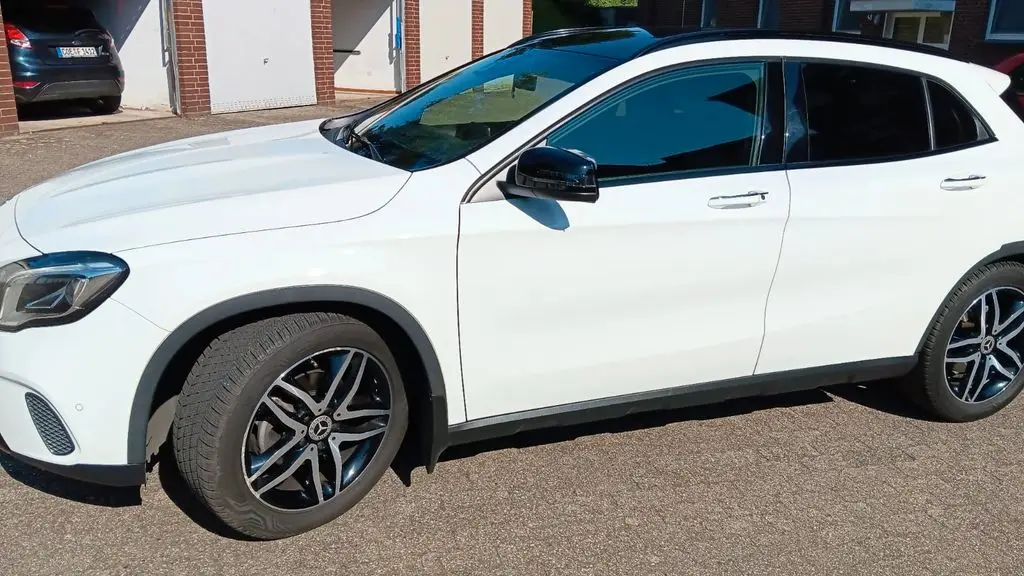 Photo 1 : Mercedes-benz Classe Gla 2018 Essence