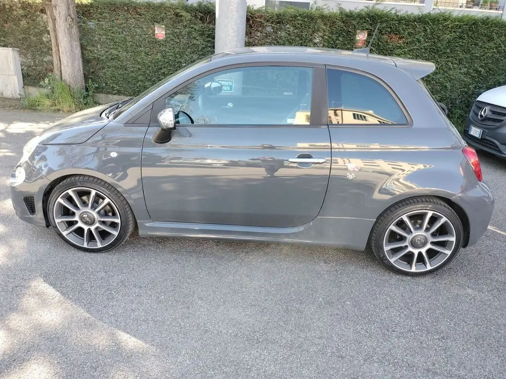 Photo 1 : Abarth 595 2017 Petrol