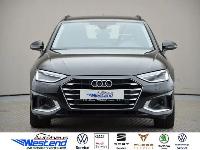 Photo 1 : Audi A4 2020 Diesel