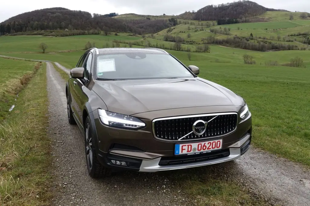 Photo 1 : Volvo V90 2017 Diesel