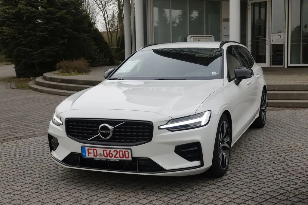 Photo 1 : Volvo V60 2021 Diesel