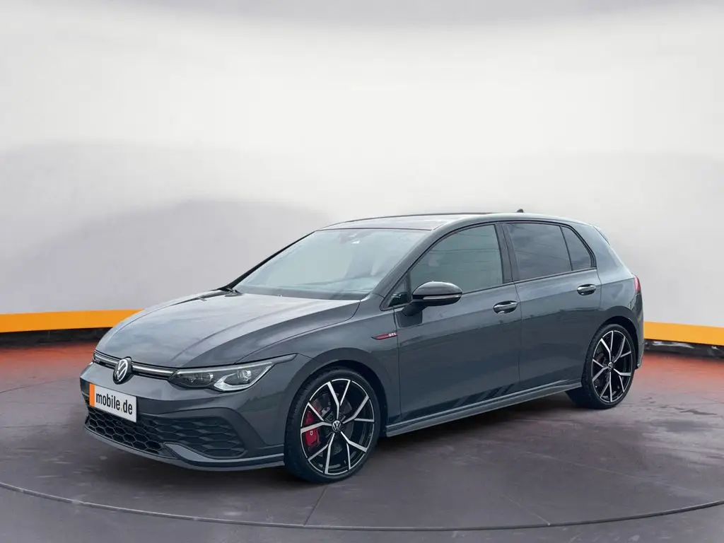 Photo 1 : Volkswagen Golf 2023 Essence