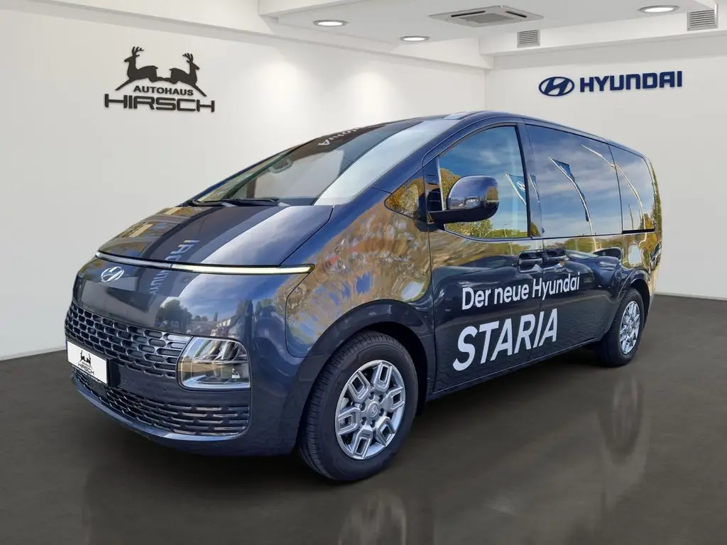 Photo 1 : Hyundai Staria 2024 Diesel