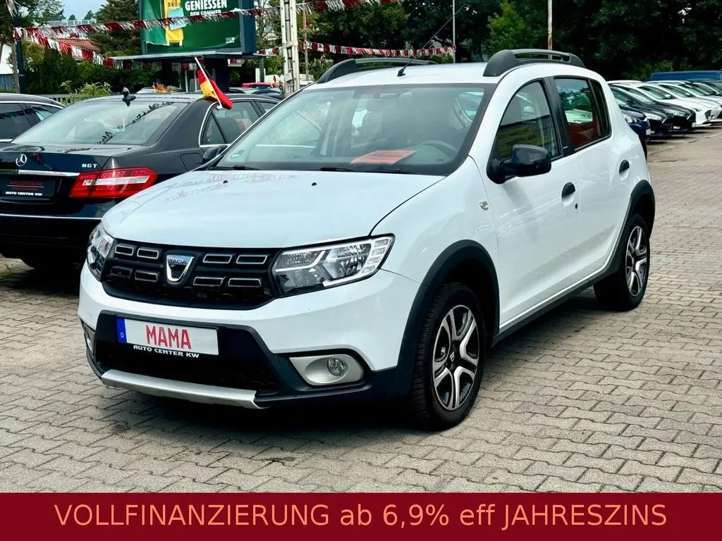 Photo 1 : Dacia Sandero 2018 Petrol