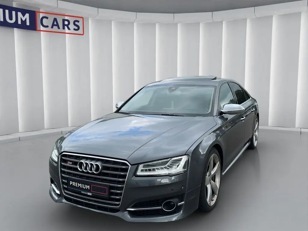 Photo 1 : Audi S8 2016 Petrol