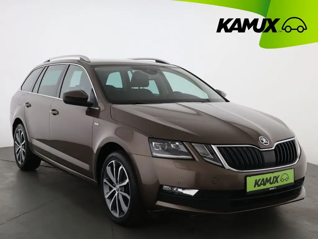 Photo 1 : Skoda Octavia 2019 Petrol