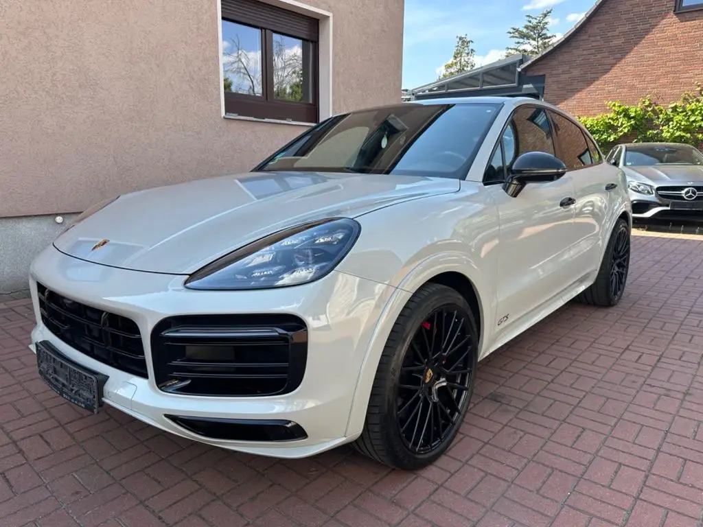 Photo 1 : Porsche Cayenne 2021 Petrol