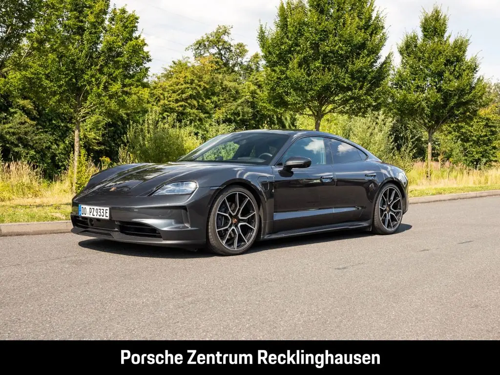 Photo 1 : Porsche Taycan 2024 Non renseigné