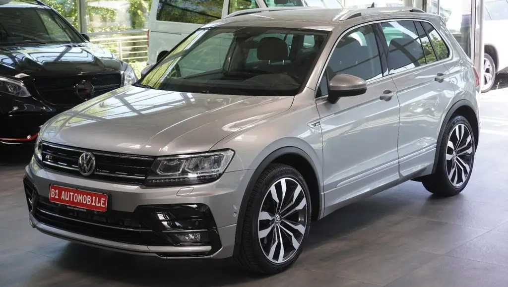 Photo 1 : Volkswagen Tiguan 2020 Petrol