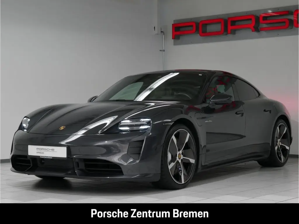 Photo 1 : Porsche Taycan 2020 Not specified