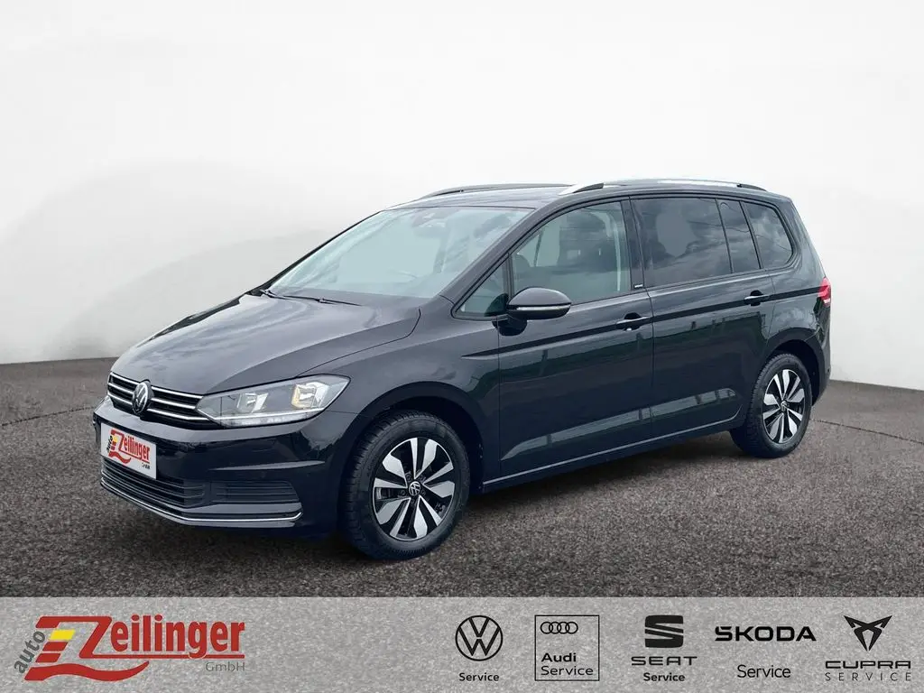 Photo 1 : Volkswagen Touran 2023 Essence