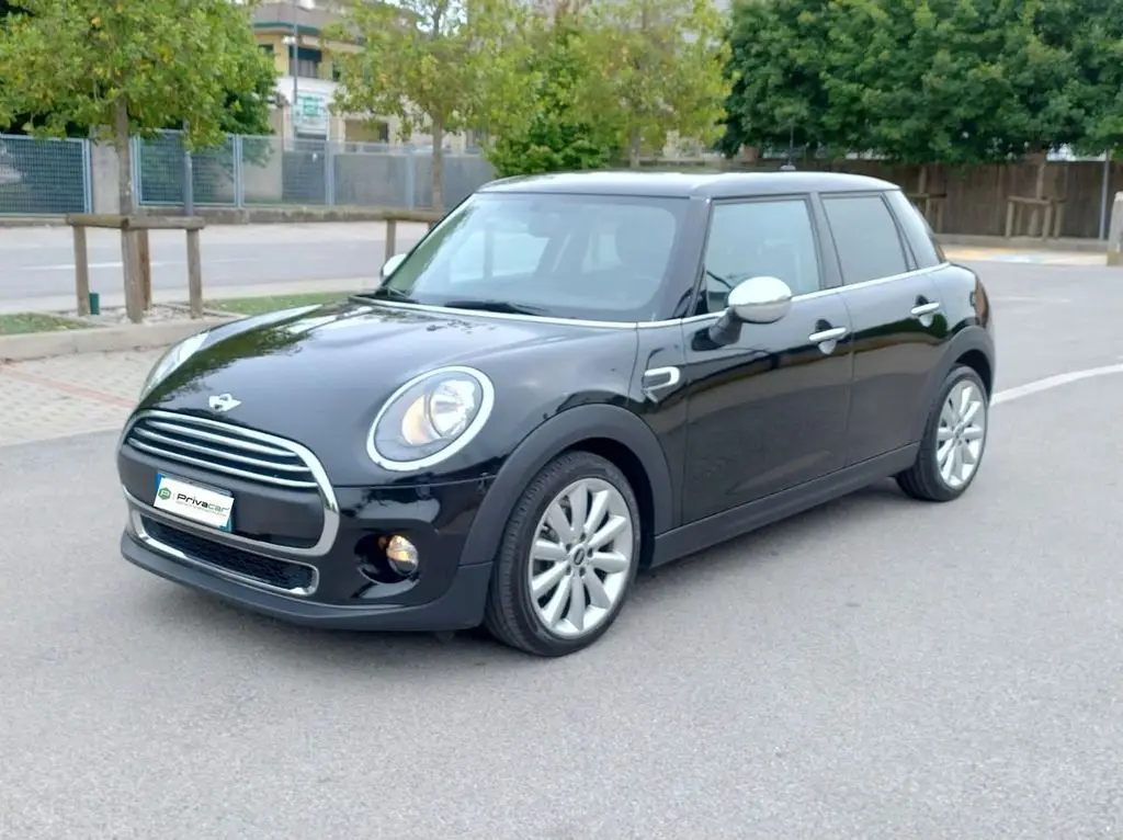 Photo 1 : Mini One 2015 Diesel