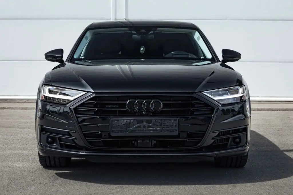 Photo 1 : Audi A8 2019 Essence
