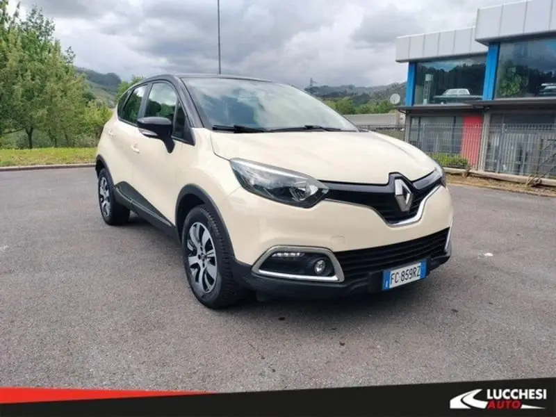 Photo 1 : Renault Captur 2016 Petrol