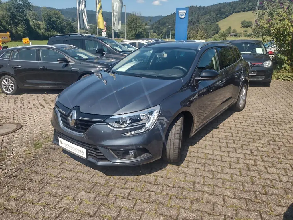 Photo 1 : Renault Megane 2020 Essence