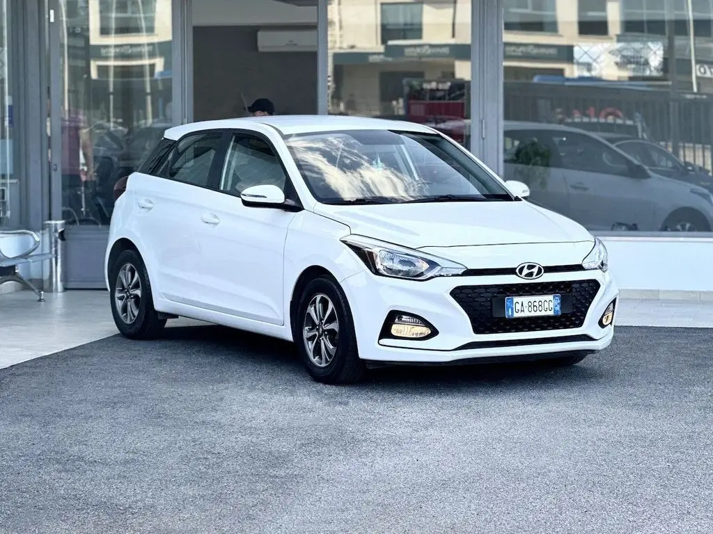 Photo 1 : Hyundai I20 2020 Essence