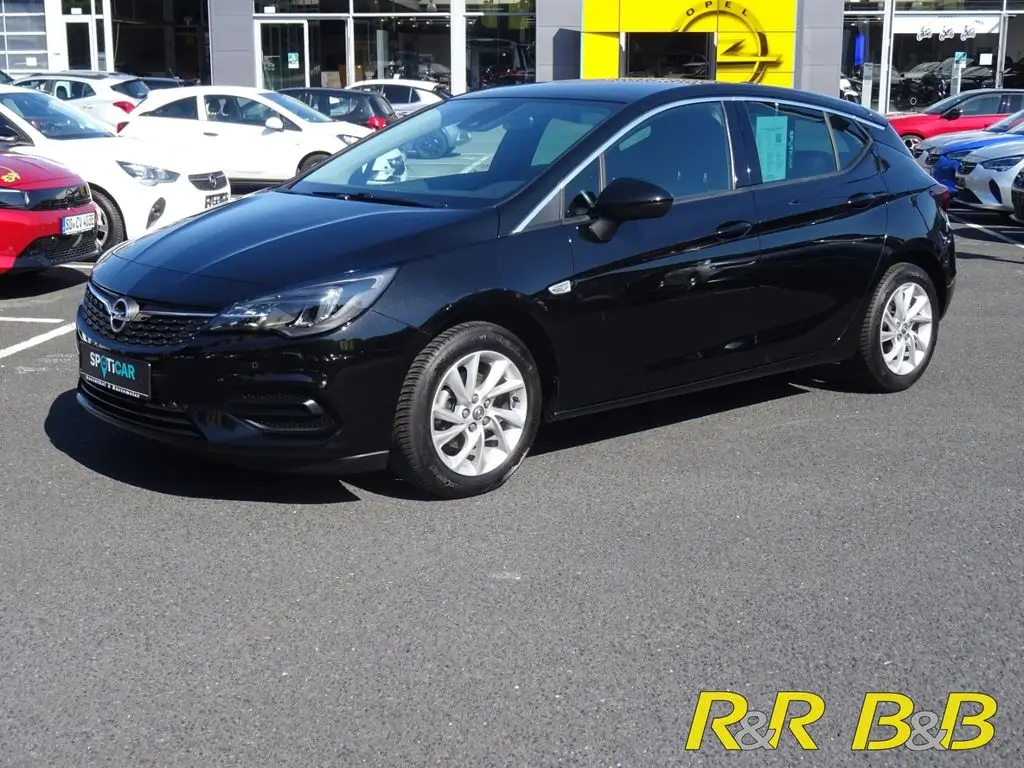 Photo 1 : Opel Astra 2021 Petrol