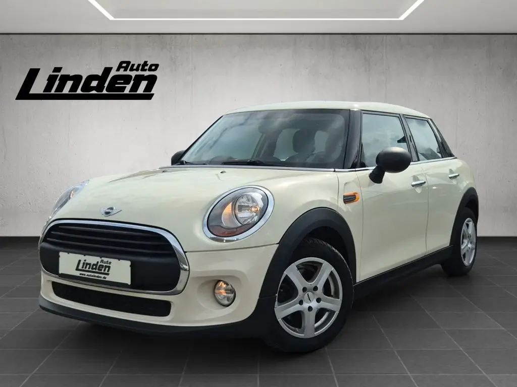 Photo 1 : Mini One 2015 Diesel