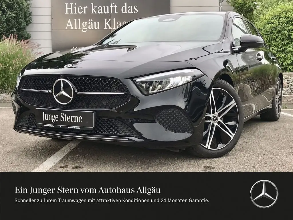 Photo 1 : Mercedes-benz Classe A 2023 Petrol