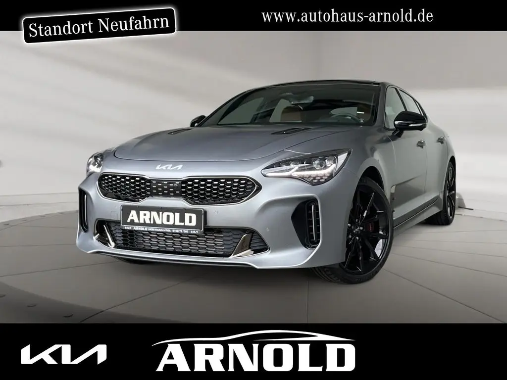 Photo 1 : Kia Stinger 2023 Essence