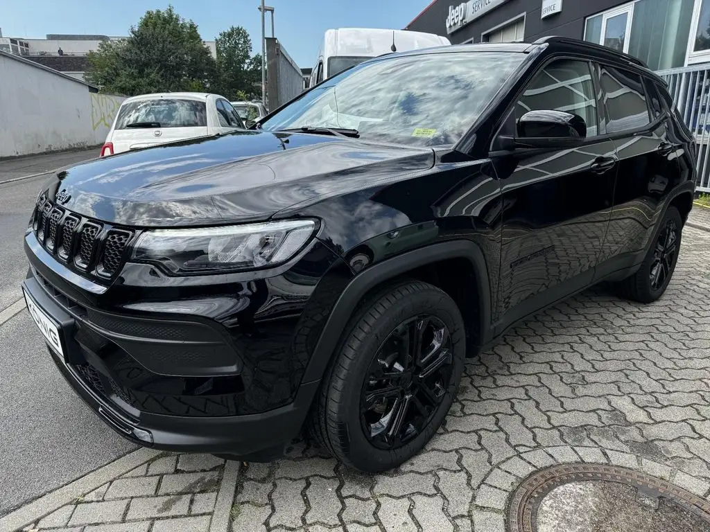 Photo 1 : Jeep Compass 2023 Hybrid