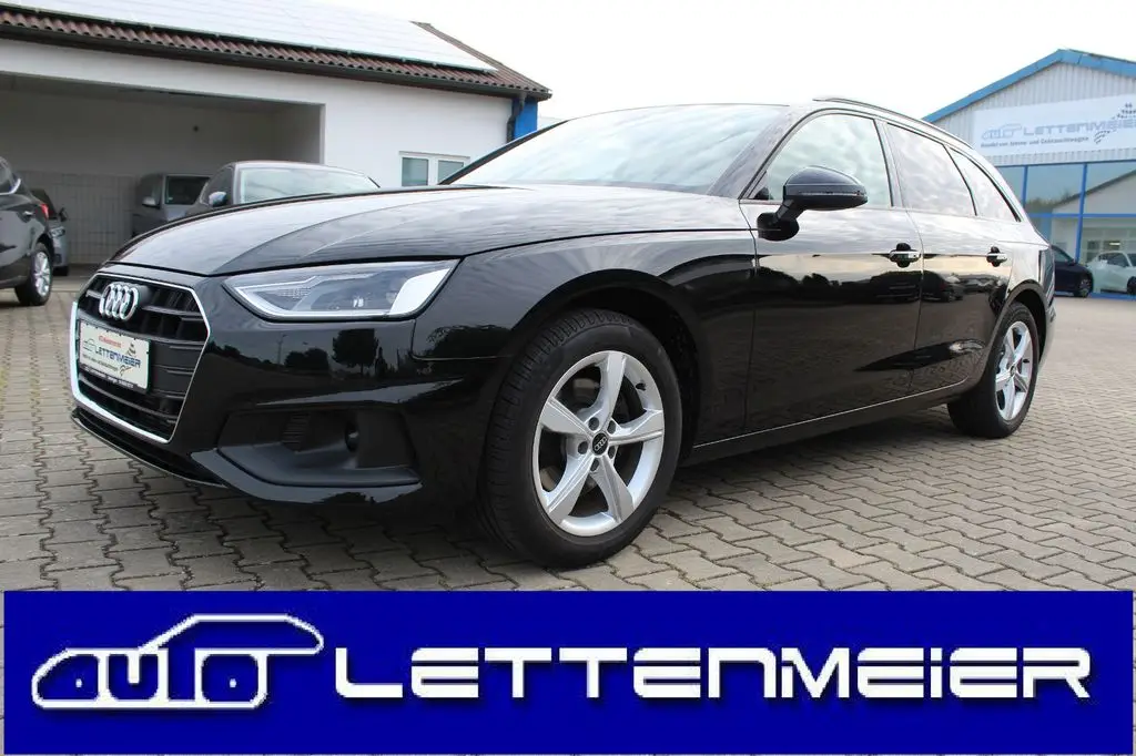 Photo 1 : Audi A4 2021 Petrol