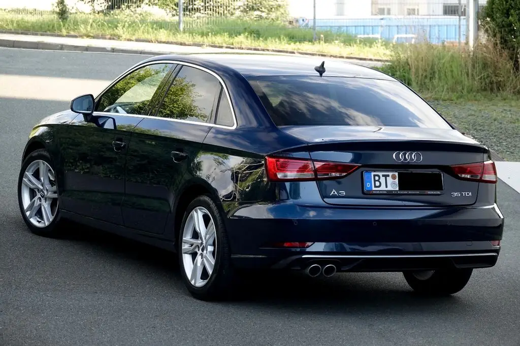 Photo 1 : Audi A3 2019 Diesel