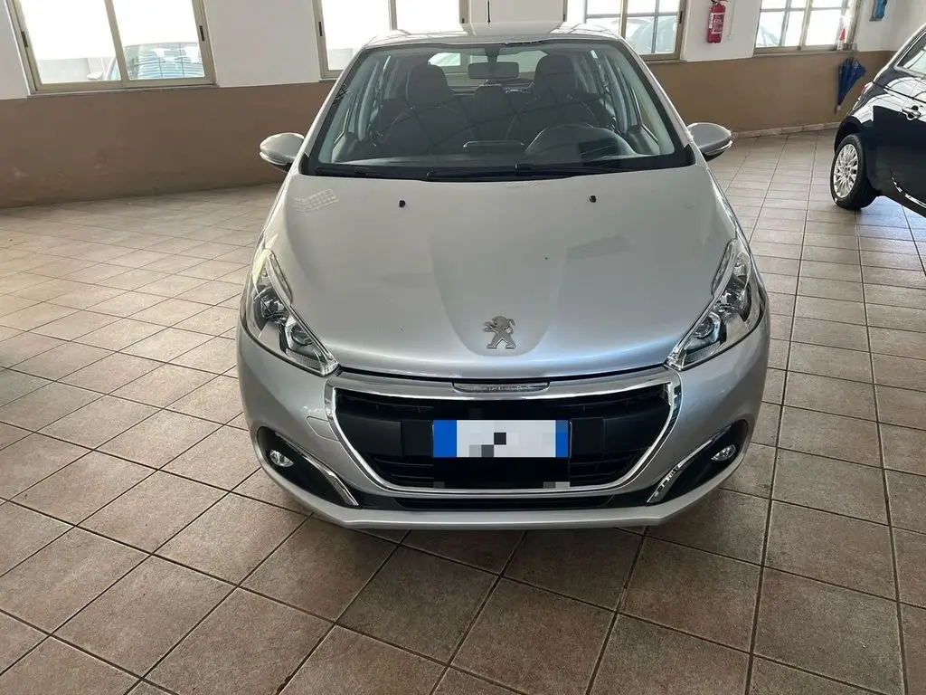 Photo 1 : Peugeot 208 2016 Diesel