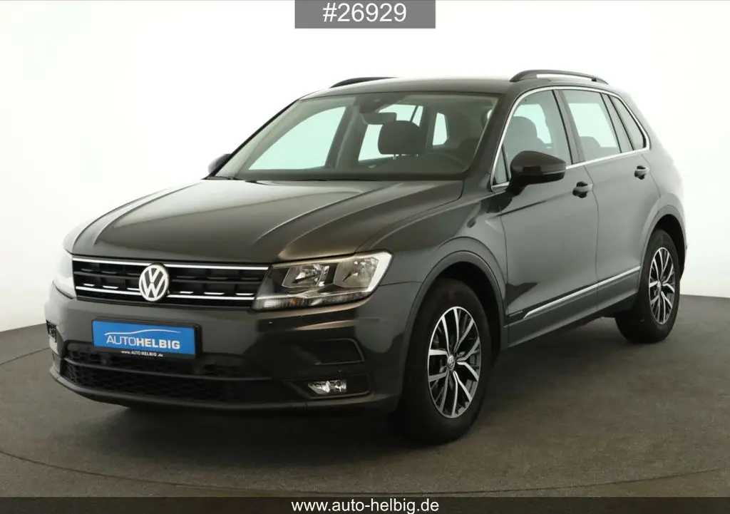 Photo 1 : Volkswagen Tiguan 2019 Essence