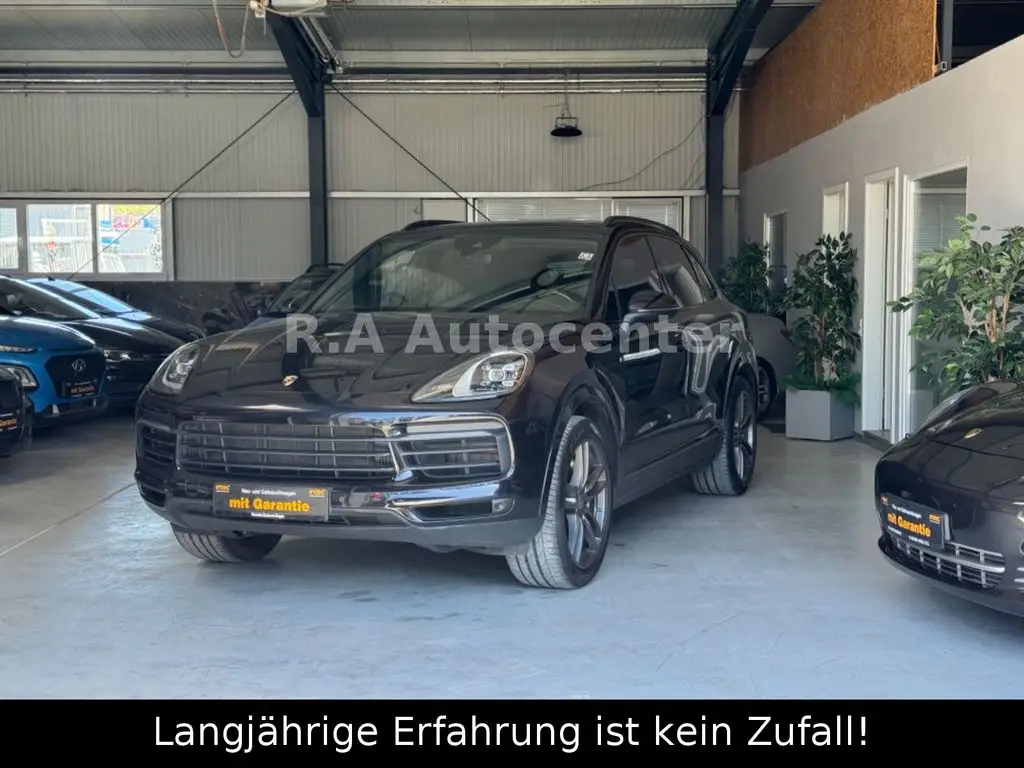 Photo 1 : Porsche Cayenne 2018 Petrol