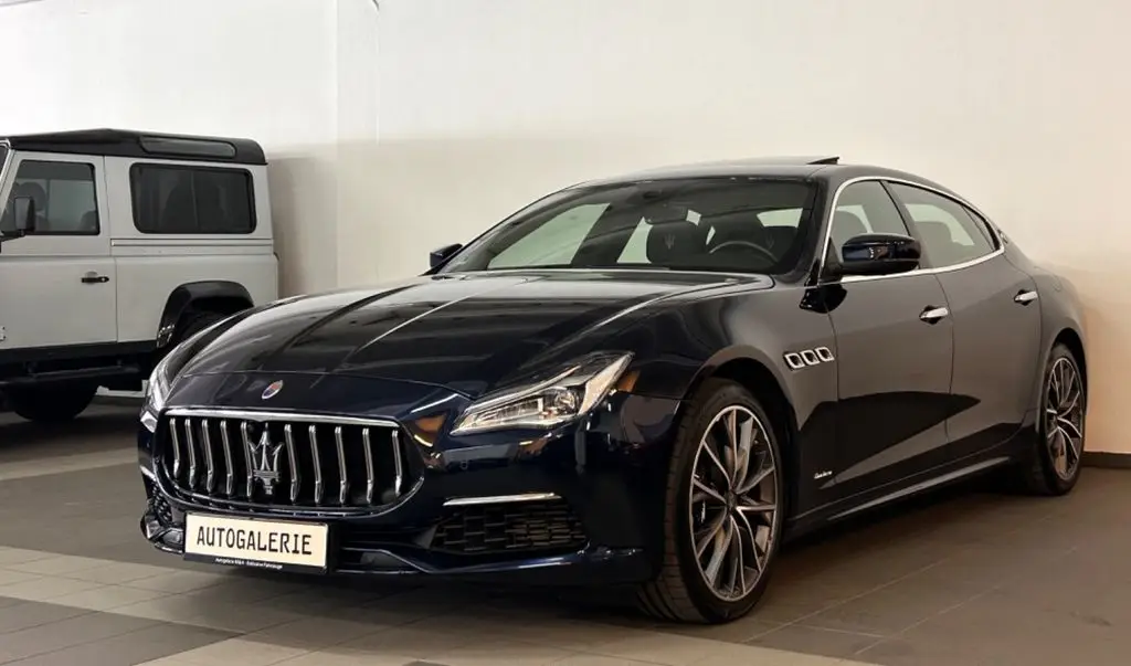 Photo 1 : Maserati Quattroporte 2021 Essence