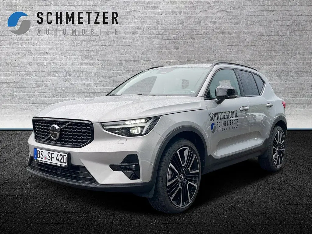 Photo 1 : Volvo Xc40 2024 Petrol