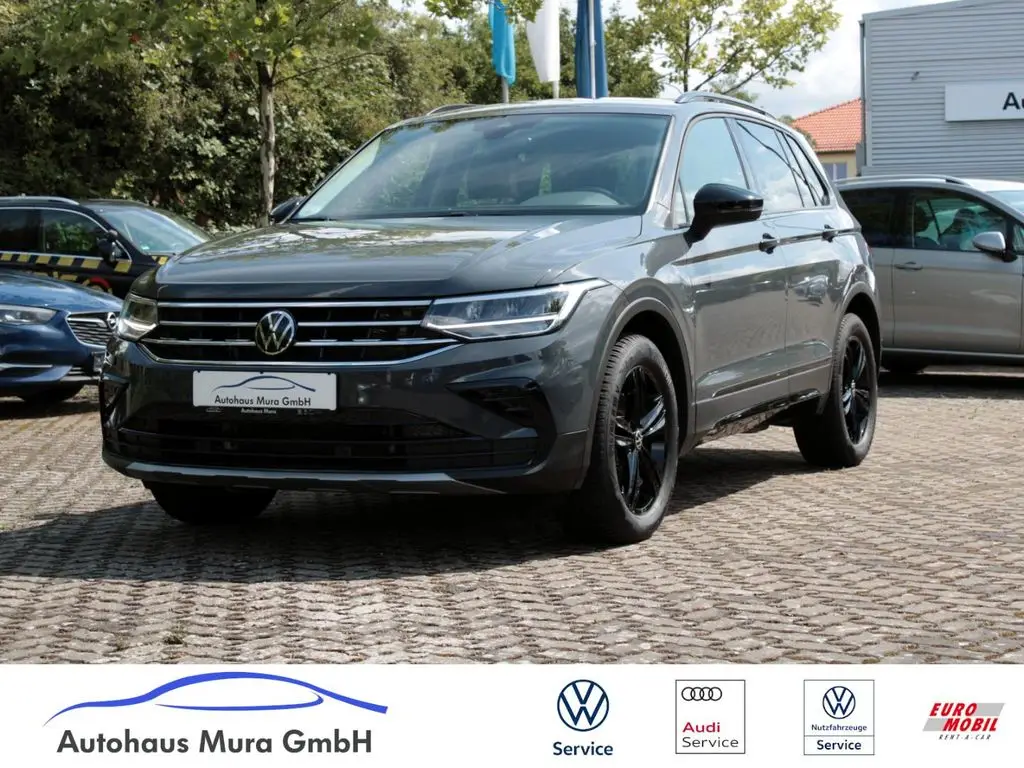 Photo 1 : Volkswagen Tiguan 2023 Essence