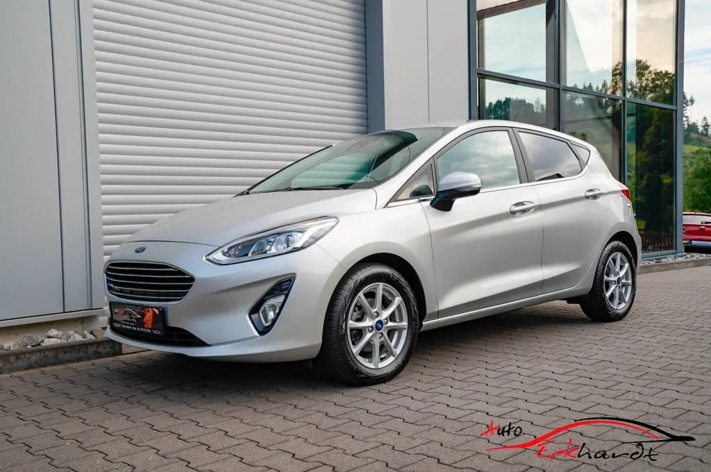 Photo 1 : Ford Fiesta 2021 Petrol