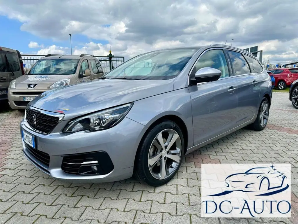 Photo 1 : Peugeot 308 2020 Diesel