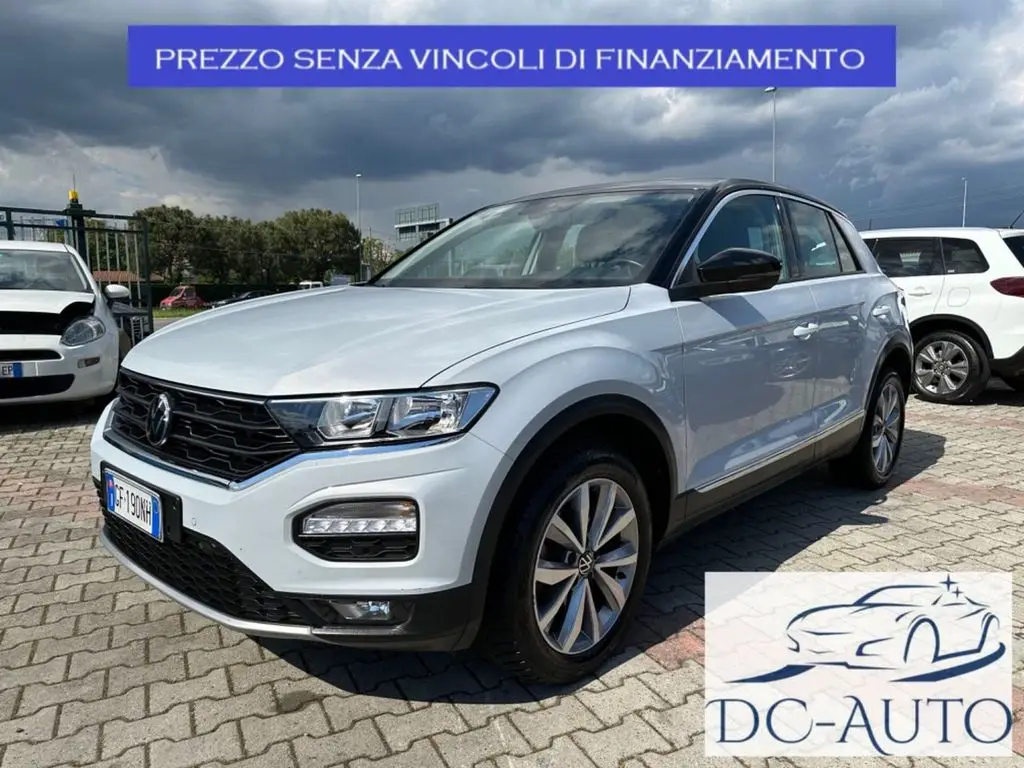 Photo 1 : Volkswagen T-roc 2021 Essence