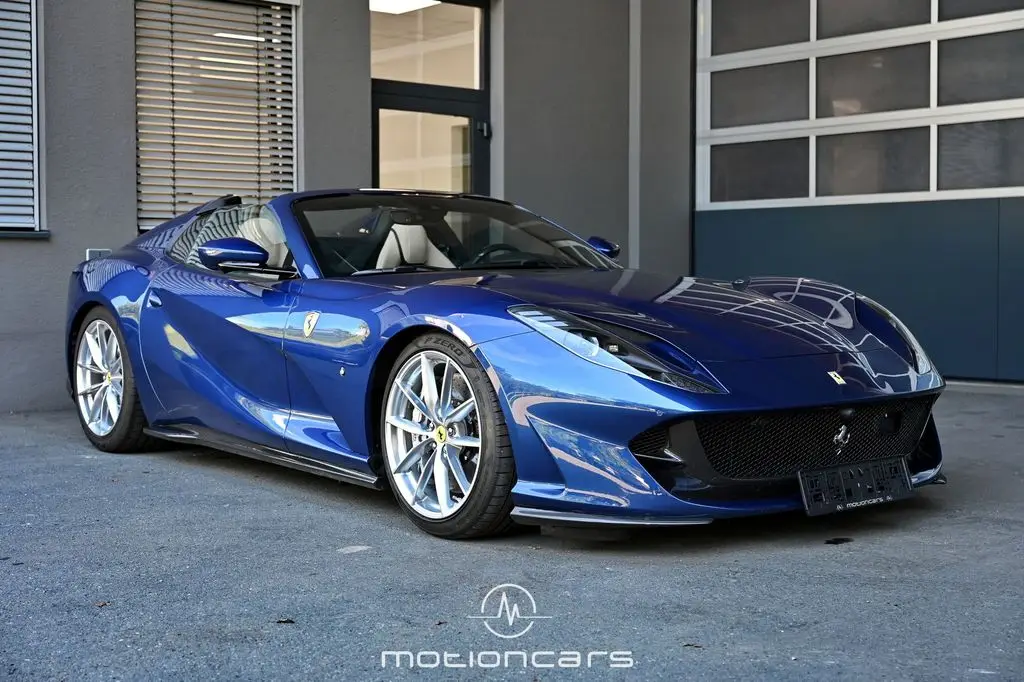 Photo 1 : Ferrari 812 2021 Essence