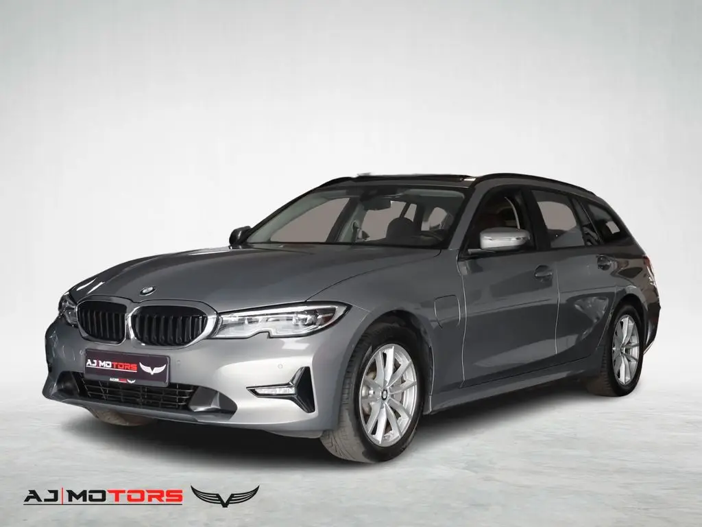 Photo 1 : Bmw Serie 3 2020 Hybrid