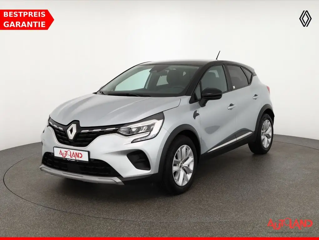 Photo 1 : Renault Captur 2021 Essence