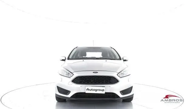Photo 1 : Ford Focus 2015 Autres