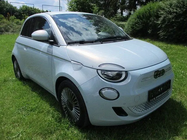 Photo 1 : Fiat 500 2023 Non renseigné