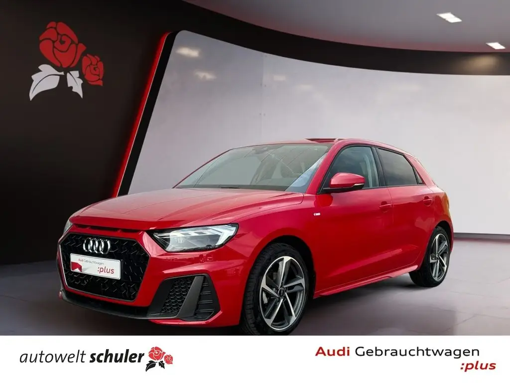 Photo 1 : Audi A1 2023 Essence