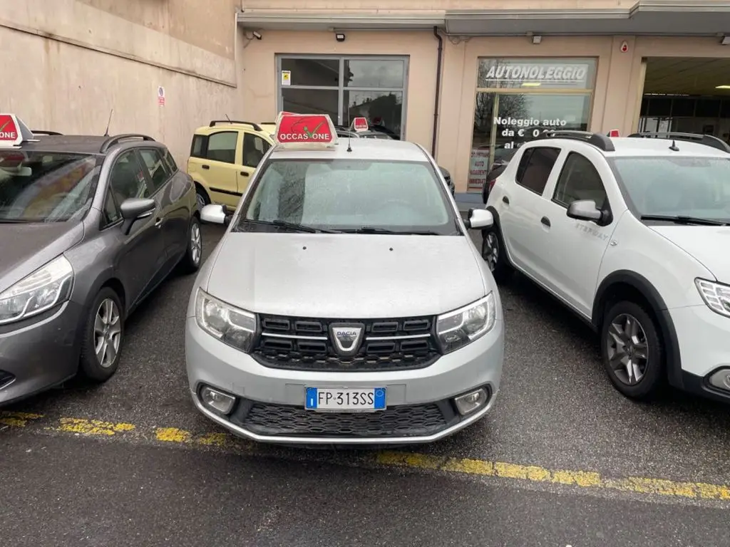 Photo 1 : Dacia Sandero 2018 GPL